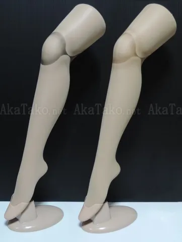 Koh Ueno Ball Jointed Doll basic stockings - black or brown FRONT